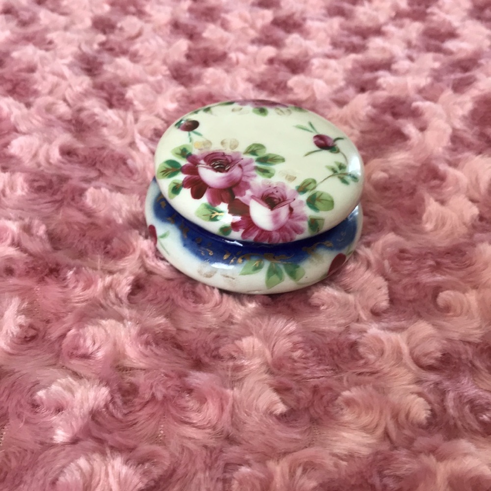 Trinket Box antique